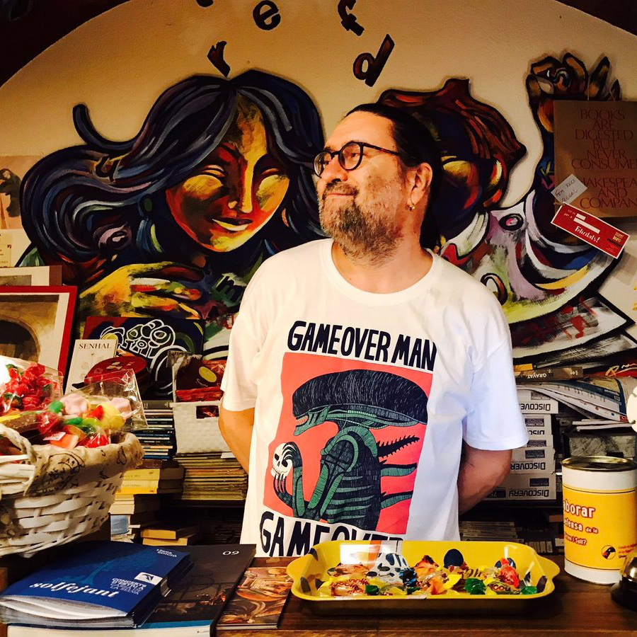 “A Pratchett, el català li queda com un guant” – Les Rades Grises